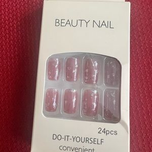 Beautiful press on nails